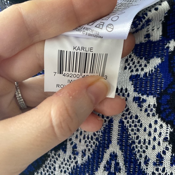 BCBG Lace Print Knit SET (Top and Skirt!) - Picture 10 of 10